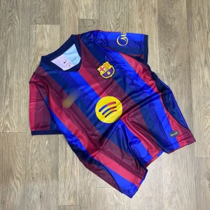 Barcelona 26-27 Home | Normal Version
